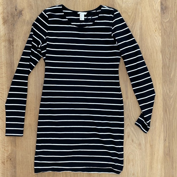 H&M Basic Jersey Mini Dress - Picture 2 of 2